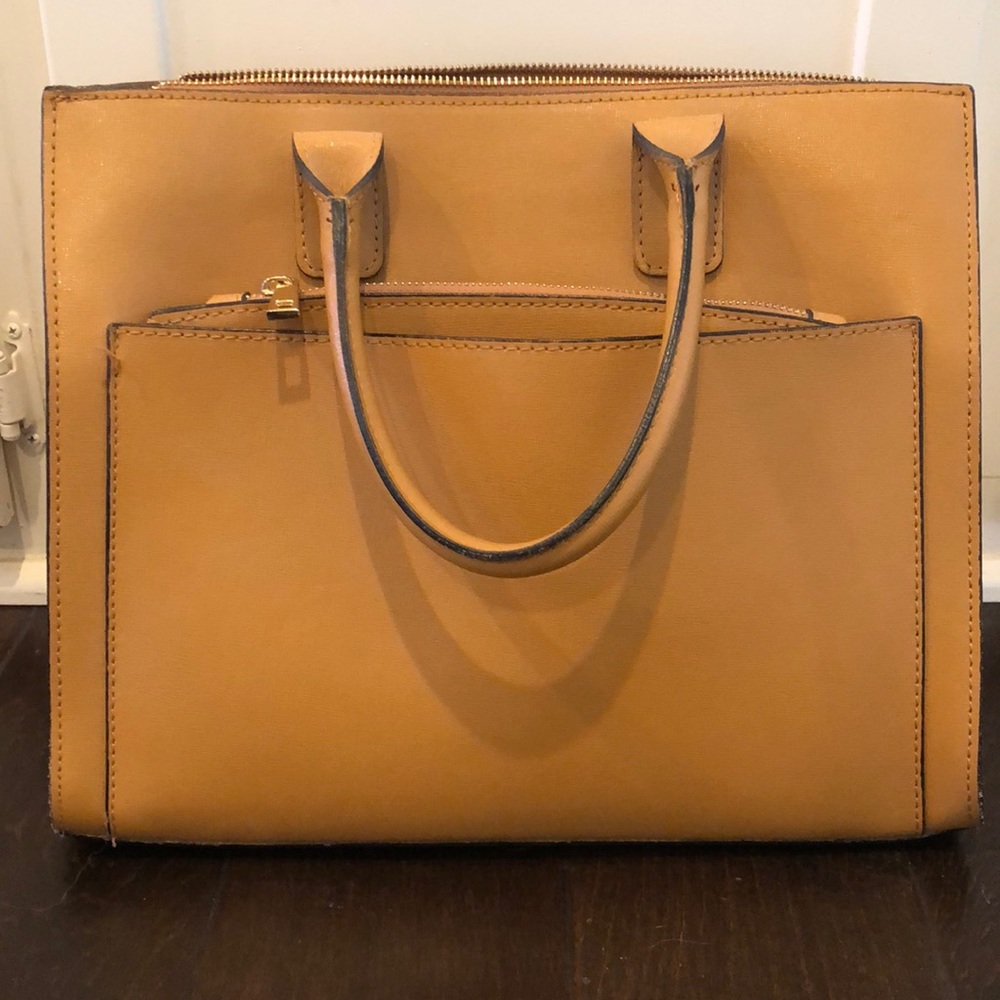 Beautiful Tan Italian Purse